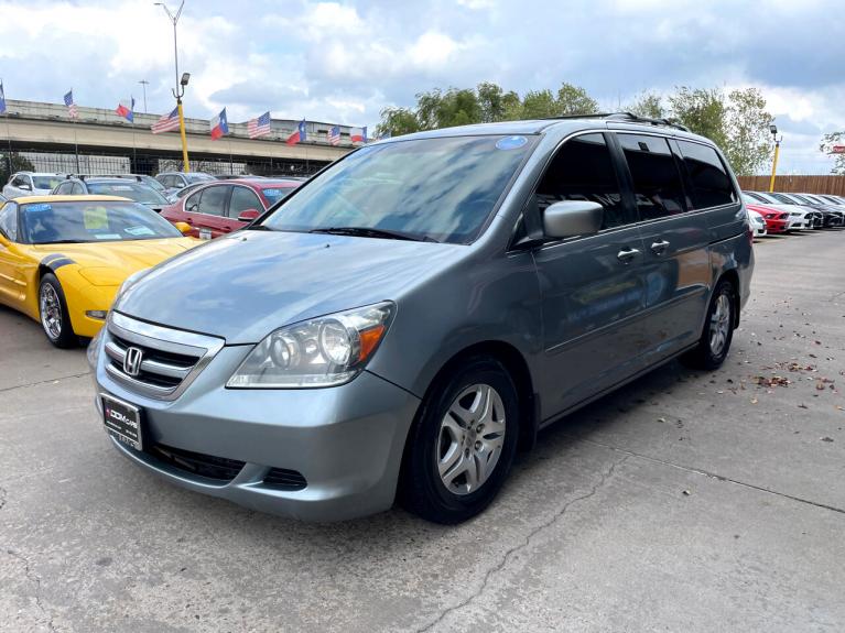 Used 2006 Honda Odyssey EX-L w/ DVD and Navigation for sale Sold at zz-AAN Blow Out Auto Sales in Gurnee IL 60031 4