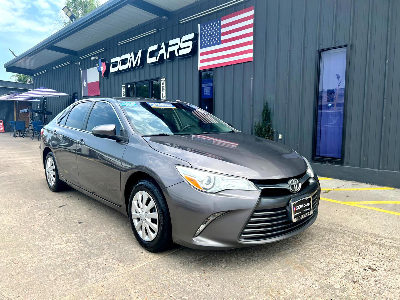 Used 2017 Toyota Camry SE for sale $9,995 at zz-AAN Blow Out Auto Sales in Gurnee IL 60031 1