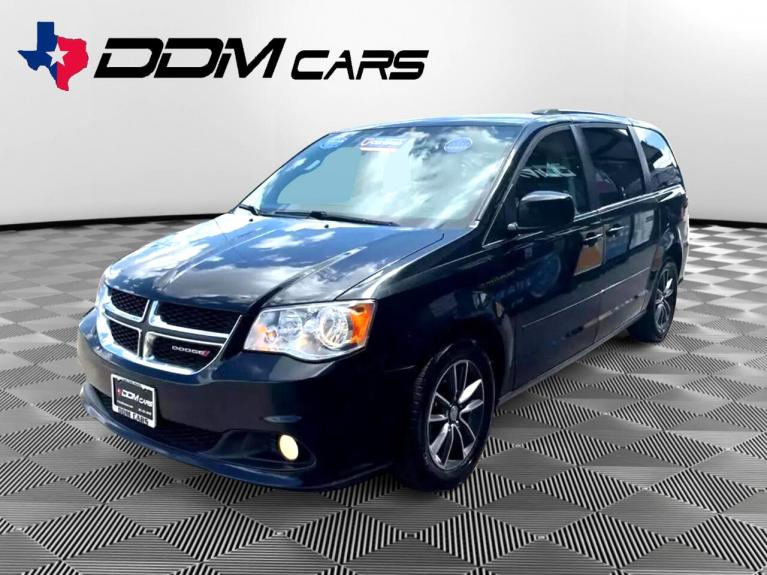 Used 2017 Dodge Grand Caravan SXT for sale $10,995 at zz-AAN Blow Out Auto Sales in Gurnee IL 60031 4