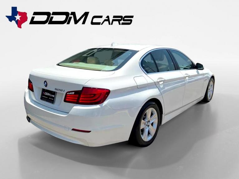Used 2011 BMW 5-Series 528i for sale Sold at zz-AAN Blow Out Auto Sales in Gurnee IL 60031 6