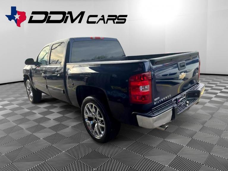 Used 2011 Chevrolet Silverado 1500 LT Crew Cab 2WD for sale $16,995 at zz-AAN Blow Out Auto Sales in Gurnee IL 60031 5