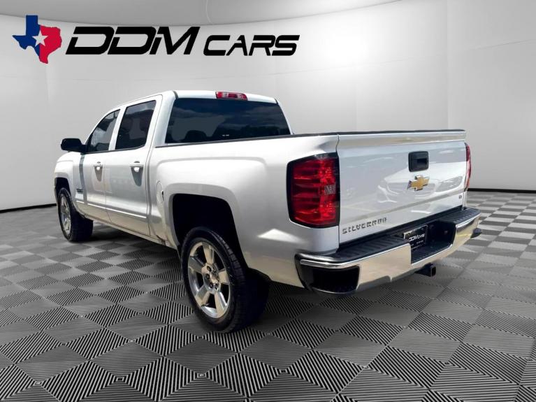 Used 2017 Chevrolet Silverado 1500 LT Crew Cab 2WD for sale Sold at zz-AAN Blow Out Auto Sales in Gurnee IL 60031 5