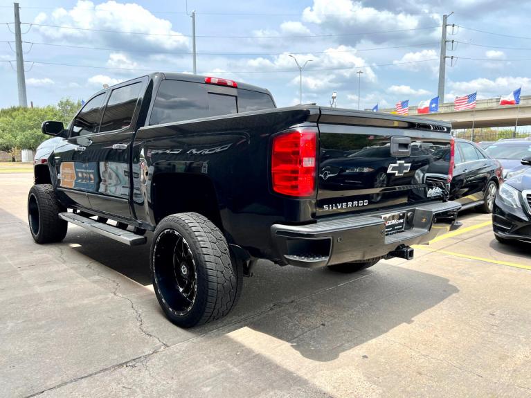 Used 2014 Chevrolet Silverado 1500 High Country Crew Cab 2WD for sale Sold at zz-AAN Blow Out Auto Sales in Gurnee IL 60031 5