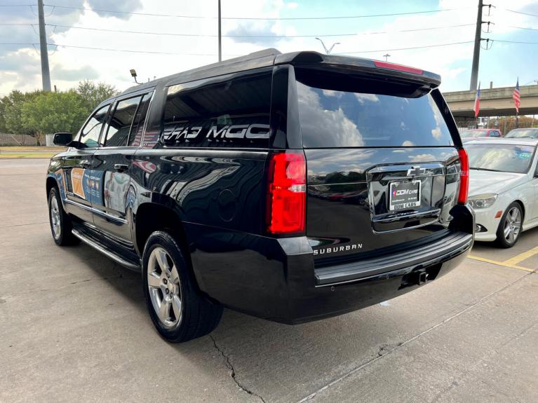 Used 2015 Chevrolet Suburban LT 1500 2WD for sale $18,995 at zz-AAN Blow Out Auto Sales in Gurnee IL 60031 5