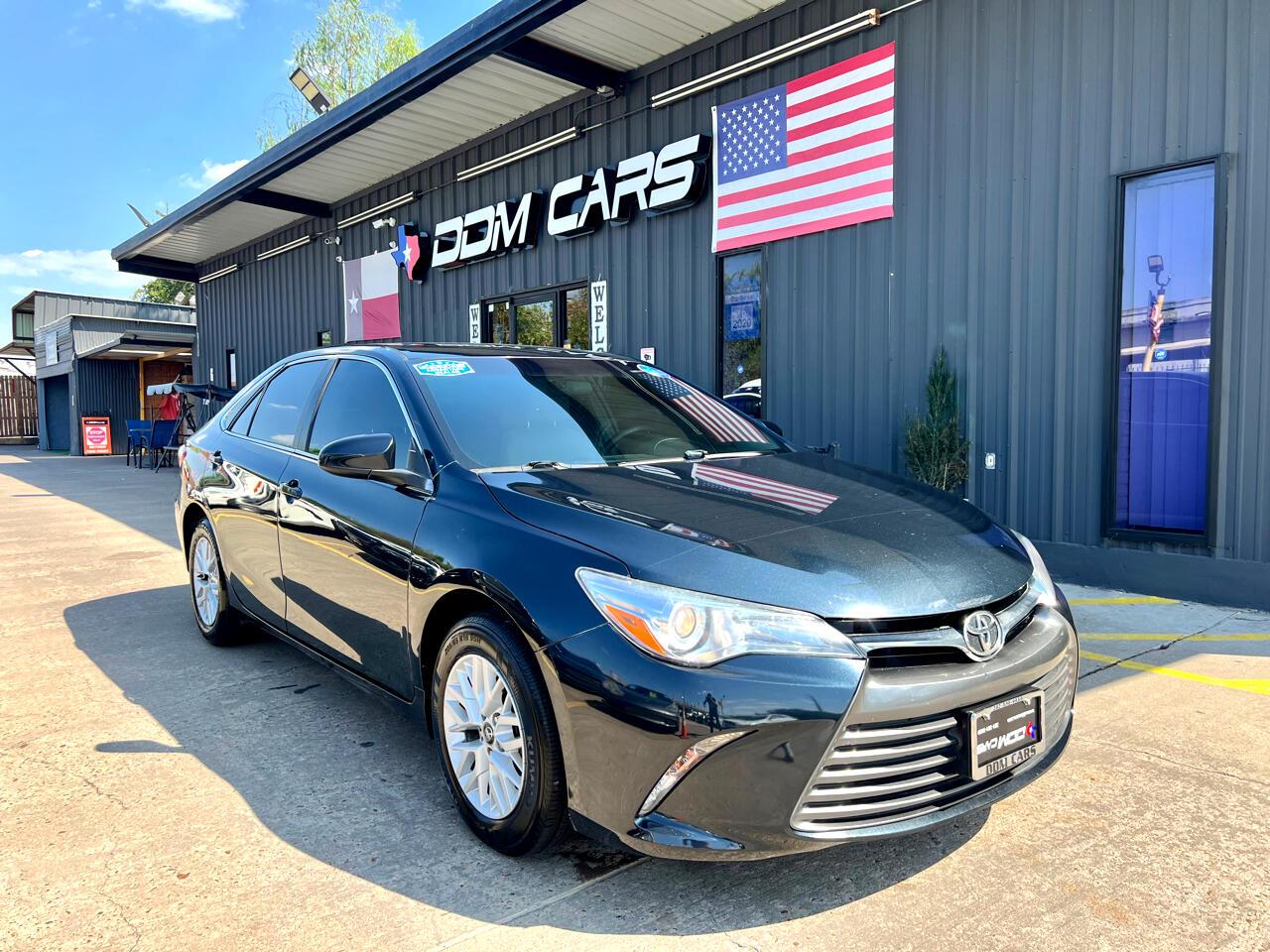 Used 2017 Toyota Camry XLE for sale $17,995 at zz-AAN Blow Out Auto Sales in Gurnee IL 60031 1