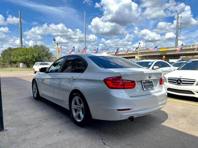 Used 2014 BMW 3-Series 320i Sedan for sale $12,995 at zz-AAN Blow Out Auto Sales in Gurnee IL 60031 5