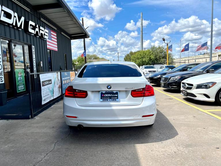 Used 2014 BMW 3-Series 320i Sedan for sale $12,995 at zz-AAN Blow Out Auto Sales in Gurnee IL 60031 6