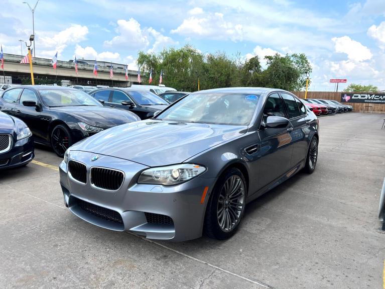 Used 2013 BMW M5 Sedan for sale $27,995 at zz-AAN Blow Out Auto Sales in Gurnee IL 60031 4